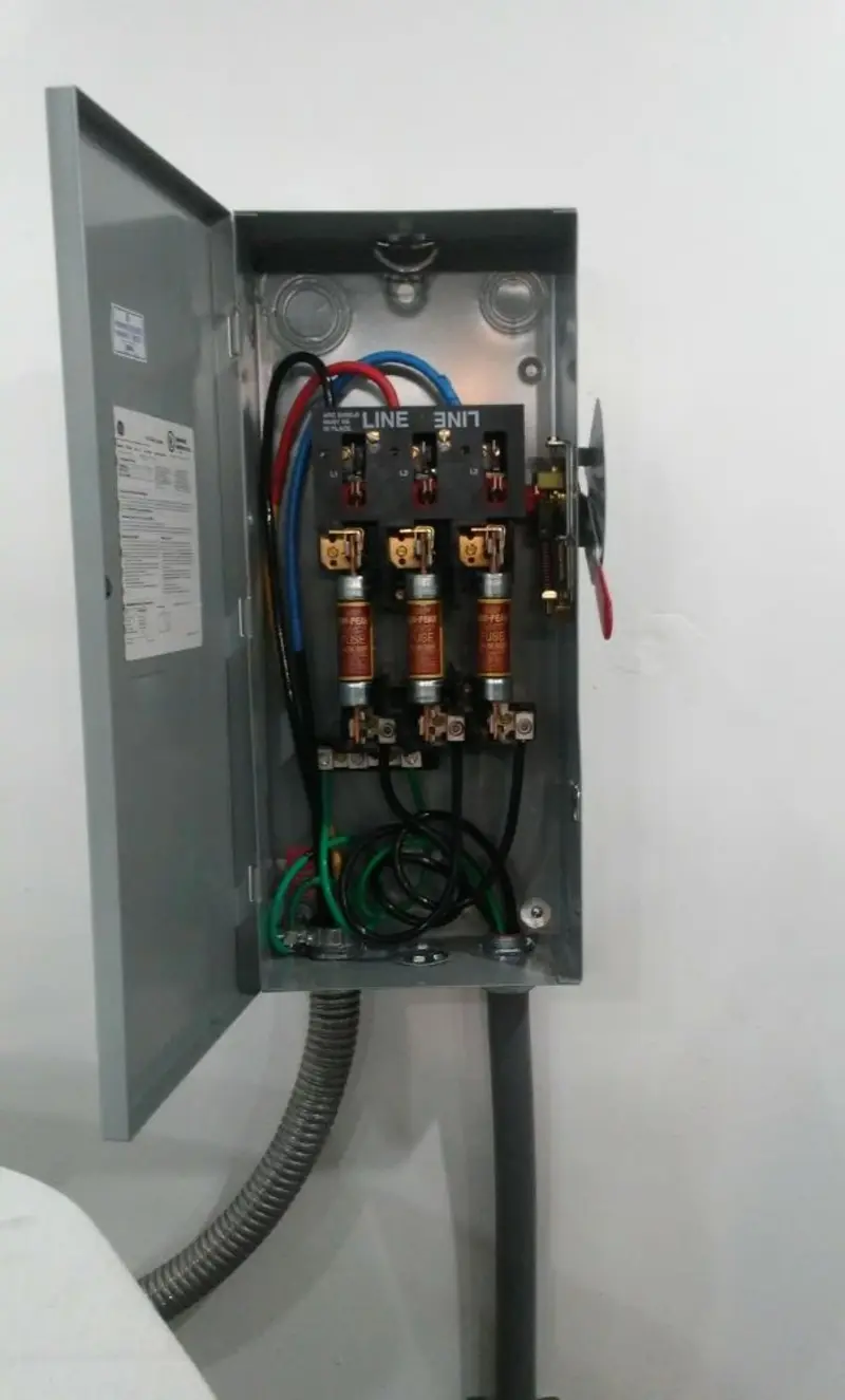 Three-phase disconnect switch installed for Electrical Wiring & Rewiring in Statesboro